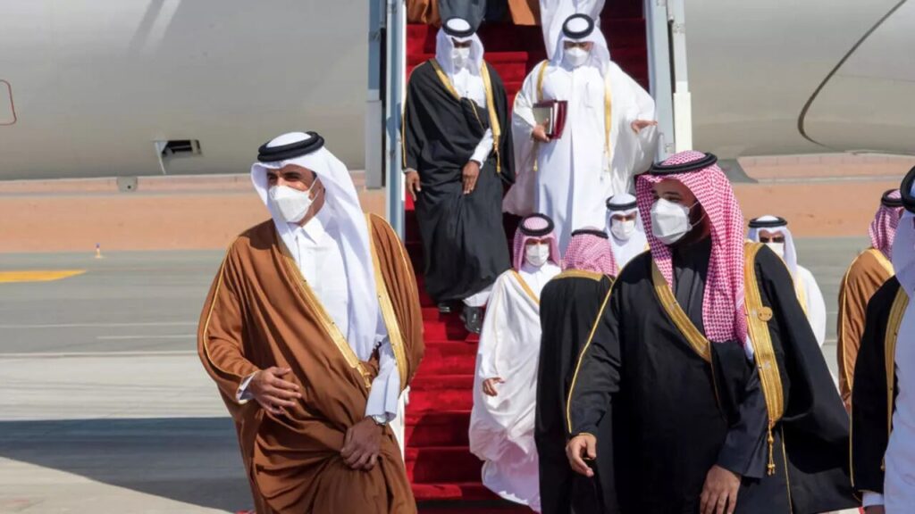 استقبال ولي العهد السعودي أمير قطر في قمة العلا