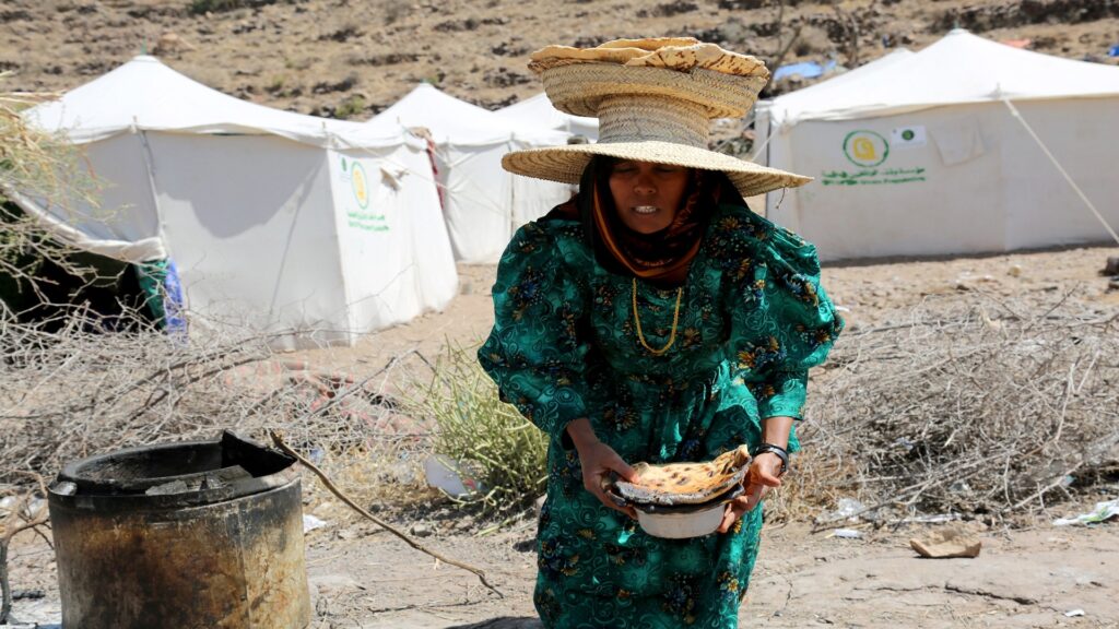 اليمنيون يعيشون أوضاعًا معيشية متردية للغاية