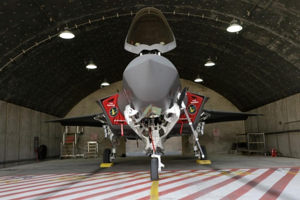 مقاتلة من نوع F35 باعتها الولايات المتحدة للكيان الإسرائيلي