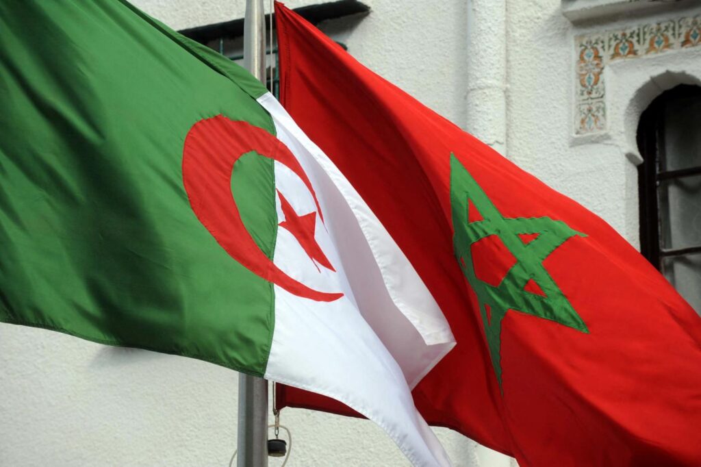 العلاقات متوترة بين الجانبين منذ عشرات السنوات