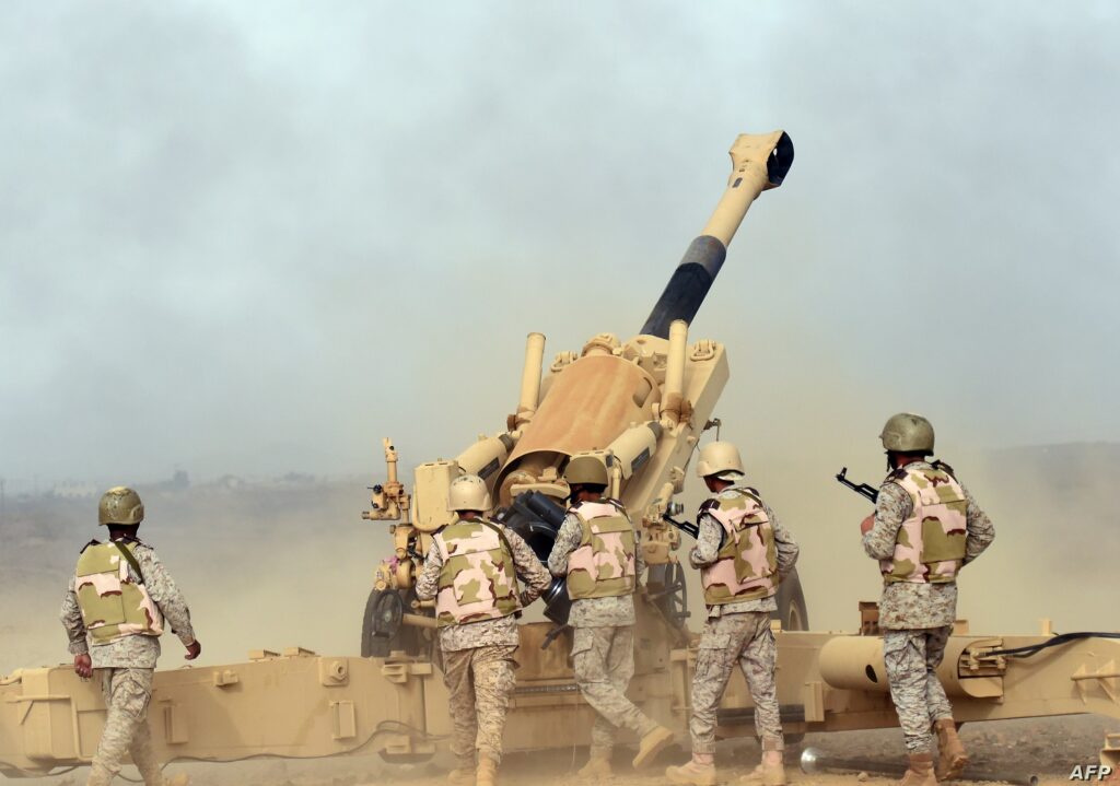 قصف مدفعي سعودي على أهداف في اليمن
