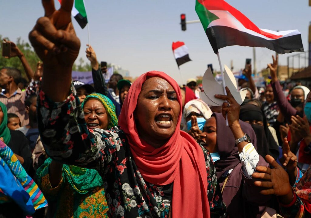 دعوات لمسيرات مليونية لرفض الانقلاب العسكري