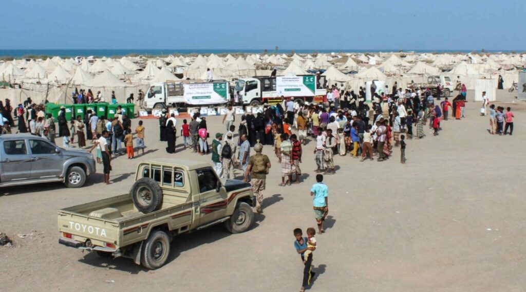 القتال بالقرب من ميناء رئيسي في اليمن يُهجّر أكثر من 6 آلاف شخص