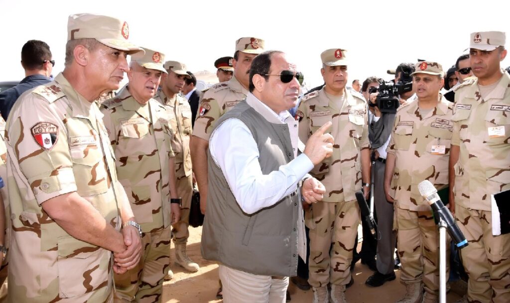 مصر بصدد تمديد الصلاحيات الأمنية للرئيس والجيش
