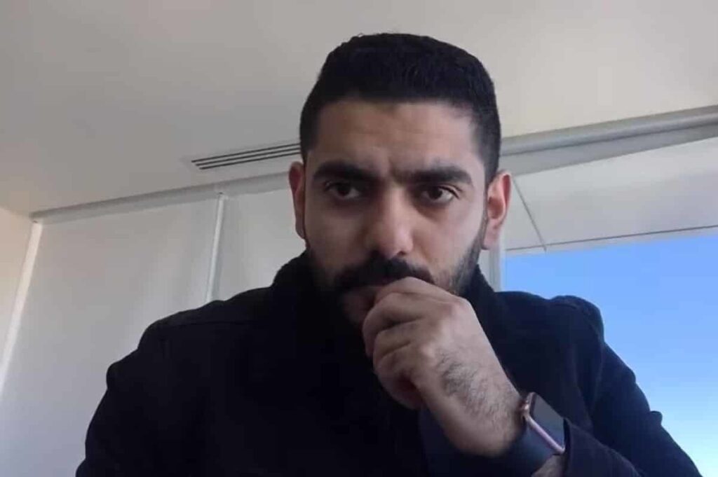 المعارض السعودي عمر عبد العزيز