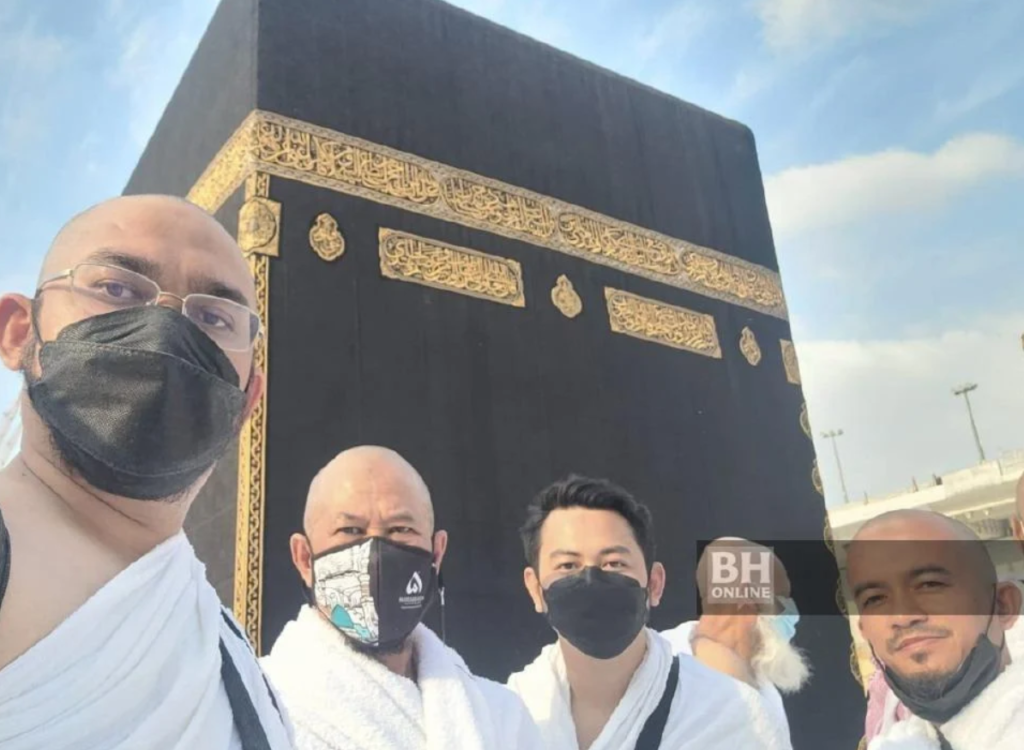 معتمرون ماليزيون